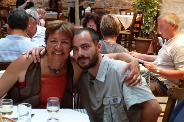 Creta Ovest - Le ns. brave guide Katerina e Dimitris